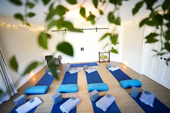 Path of Light Yoga Picture 1