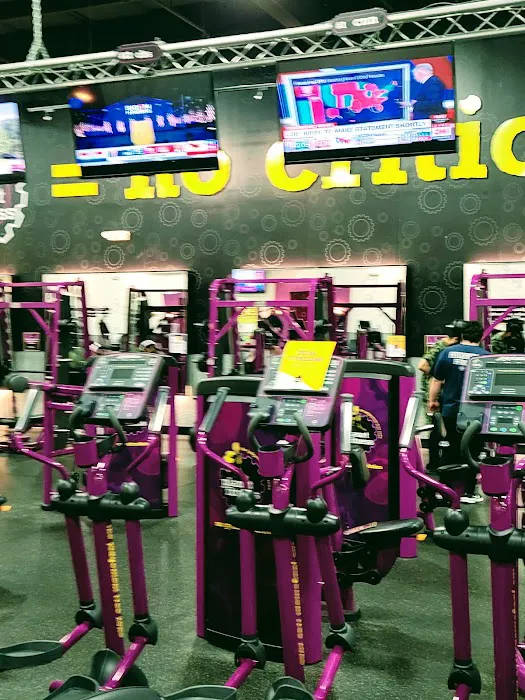 Planet Fitness Picture 6