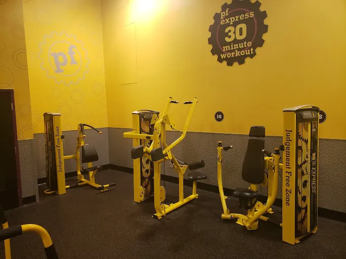 Planet Fitness Picture 8