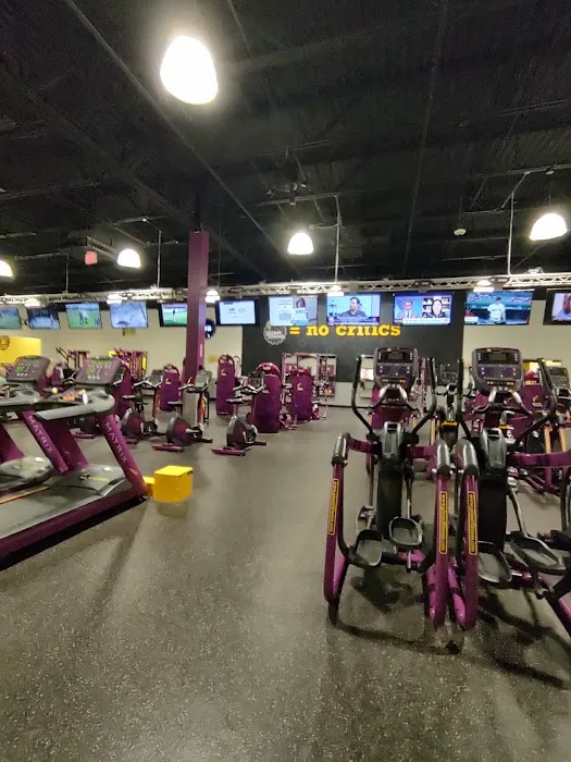Planet Fitness Picture 1