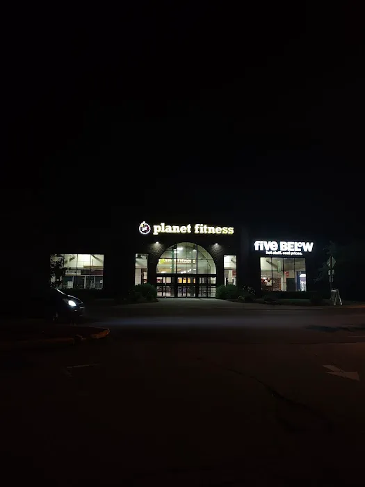 Planet Fitness Picture 2