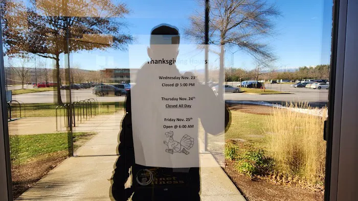 Planet Fitness Picture 7