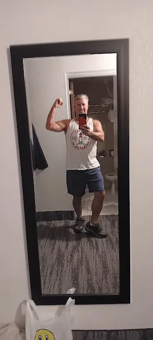 Planet Fitness Picture 8