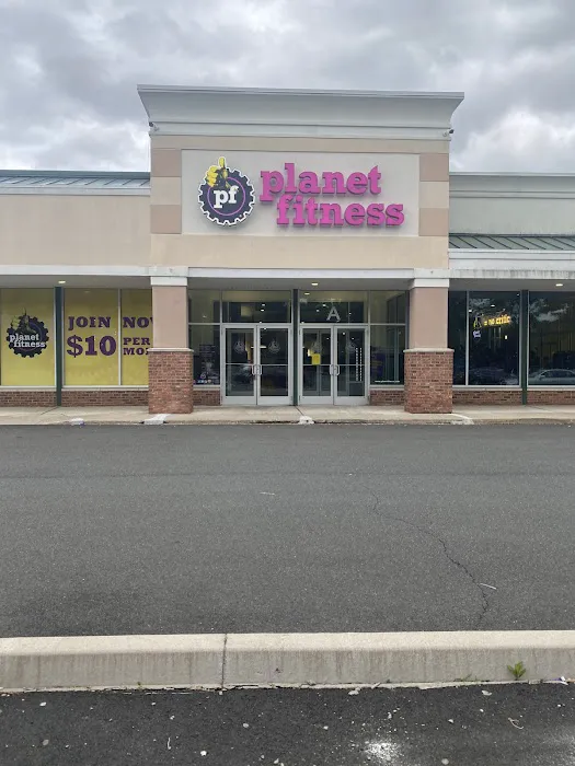 Planet Fitness Picture 10