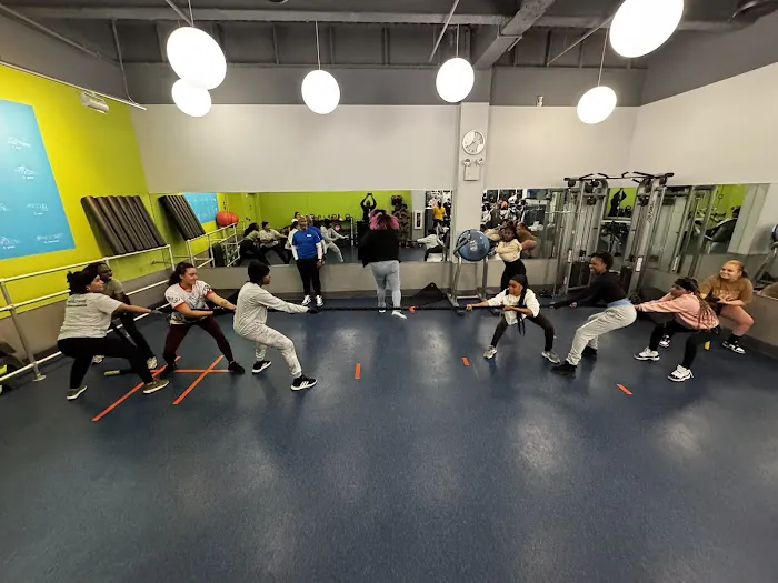 Blink Fitness East Tremont Picture 9