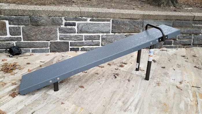 Outdoor Calisthenics Gym at J. Hood Park Picture 5