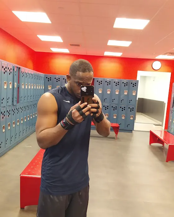 Blink Fitness Mt. Eden Picture 2
