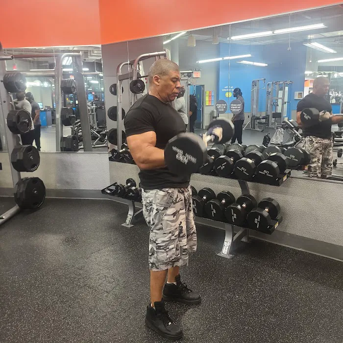Blink Fitness Mt. Eden Picture 4