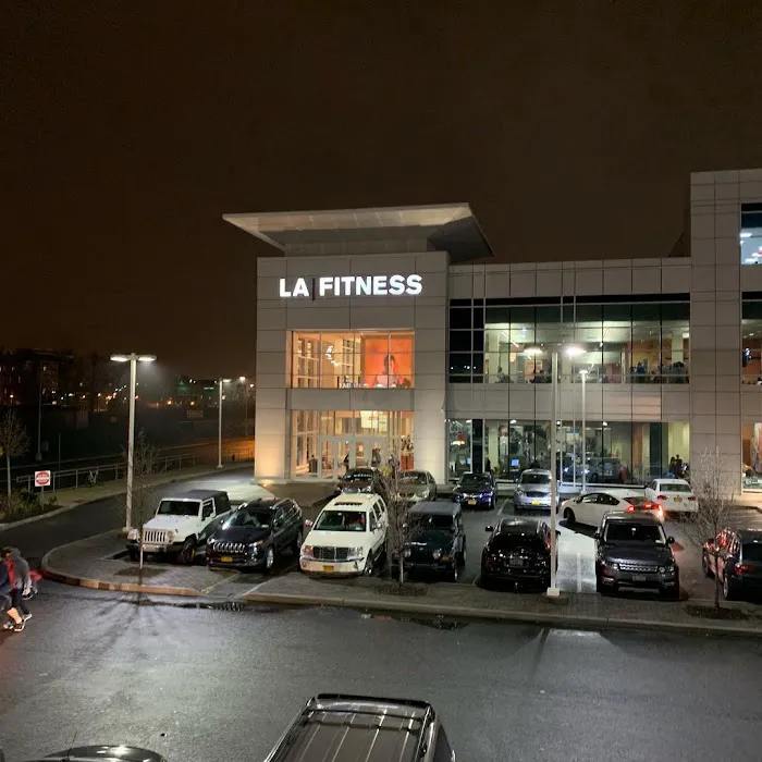 LA Fitness Picture 5