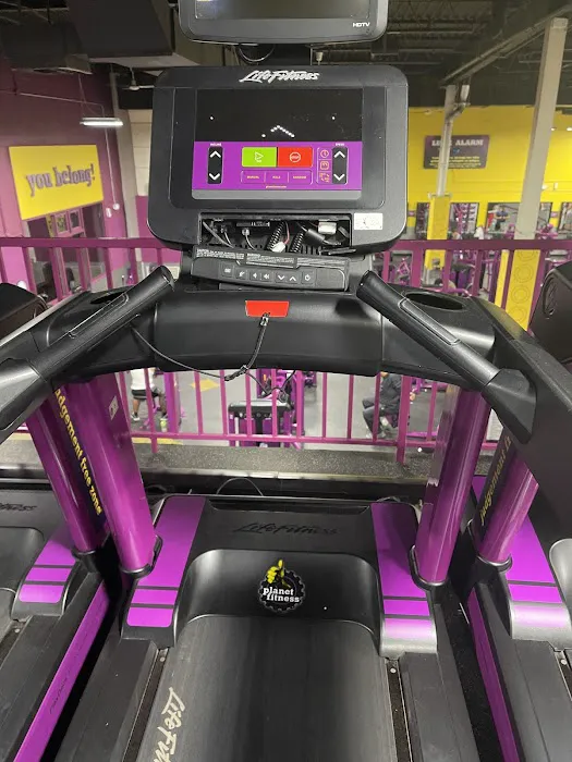 Planet Fitness Picture 2