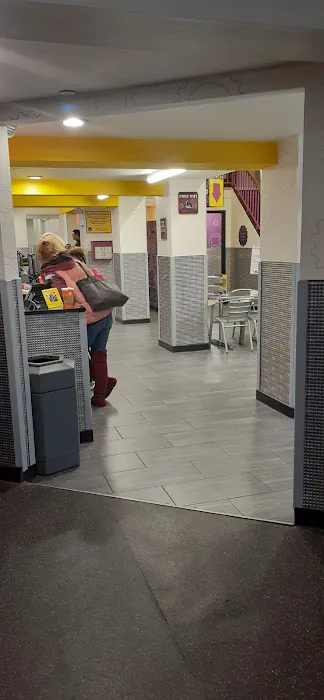 Planet Fitness Picture 7