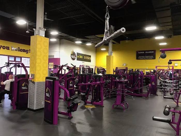 Planet Fitness Picture 10