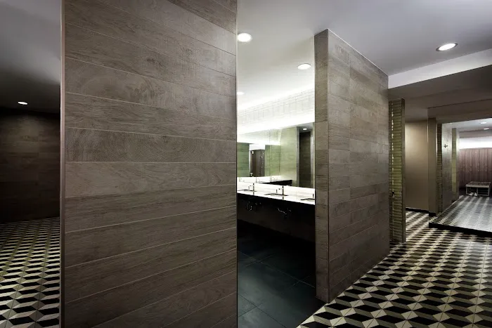 Equinox 53rd Street Picture 4