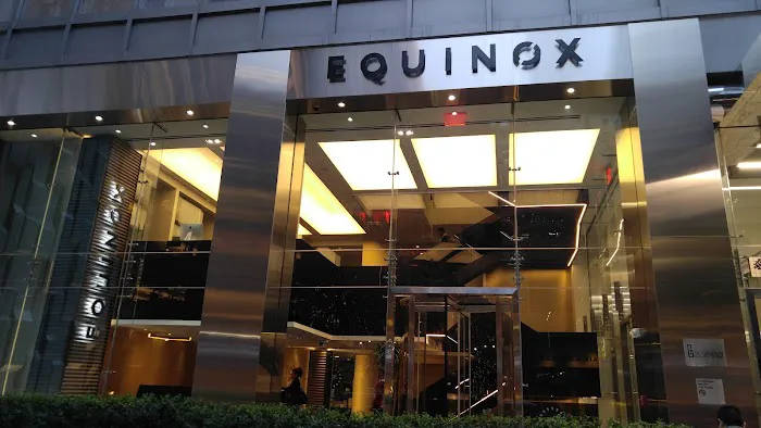 Equinox 53rd Street Picture 6