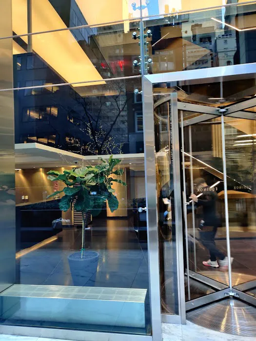 Equinox 53rd Street Picture 9