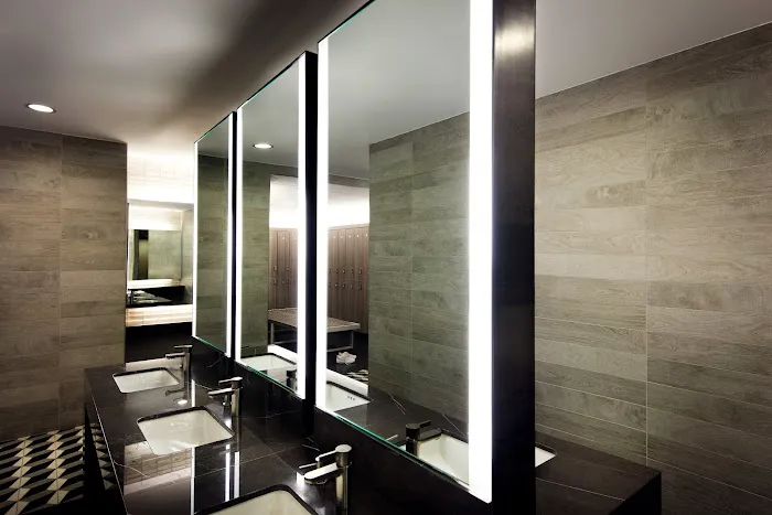 Equinox 53rd Street Picture 5