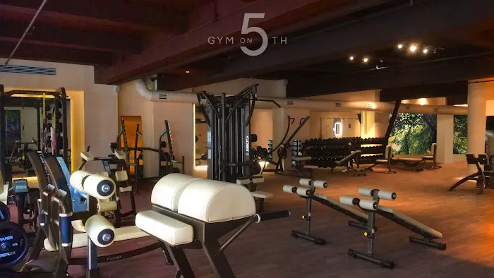 Gym on 5th Picture 5