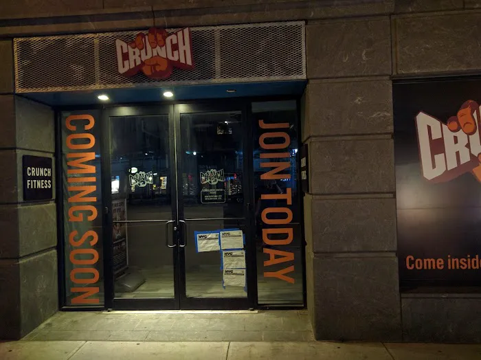 Crunch Fitness - 66th Street Picture 6