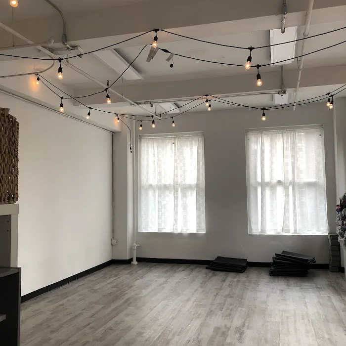 Three Sisters Yoga Picture 4