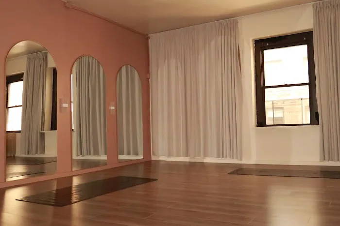 Alma Yoga Studio Picture 5