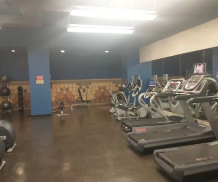 New Yorker Hotel - Gym