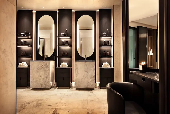E by Equinox Madison Avenue Picture 4