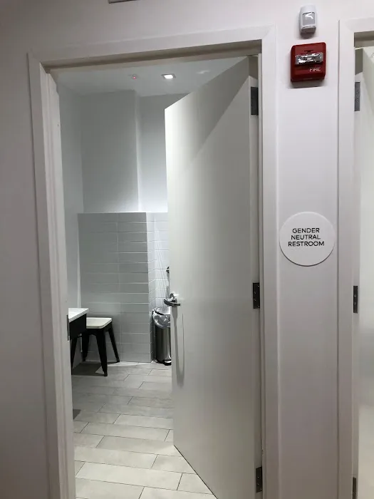 CorePower Yoga - UES 85th & Lex Picture 6