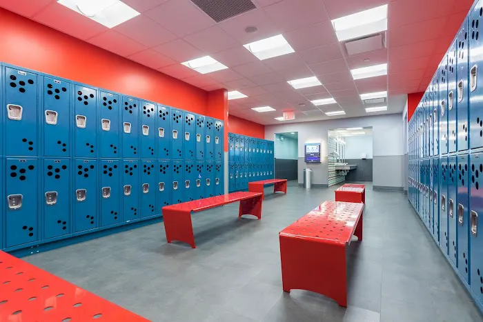 Blink Fitness In The Hub Picture 10