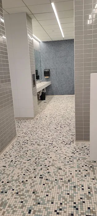 La Central YMCA Picture 7
