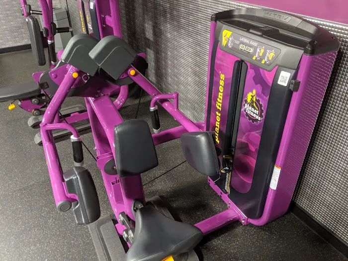 Planet Fitness Picture 8