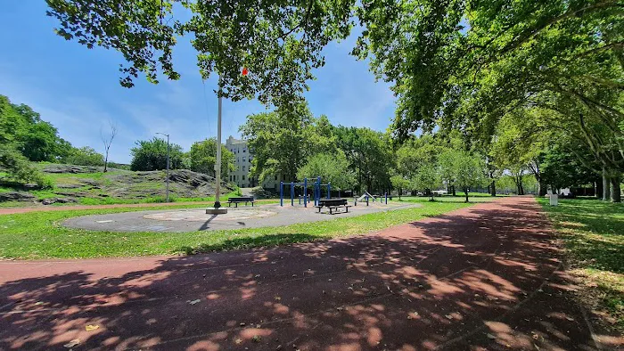 Saint Mary's Park Outdoor Fitness Equipment Picture 8