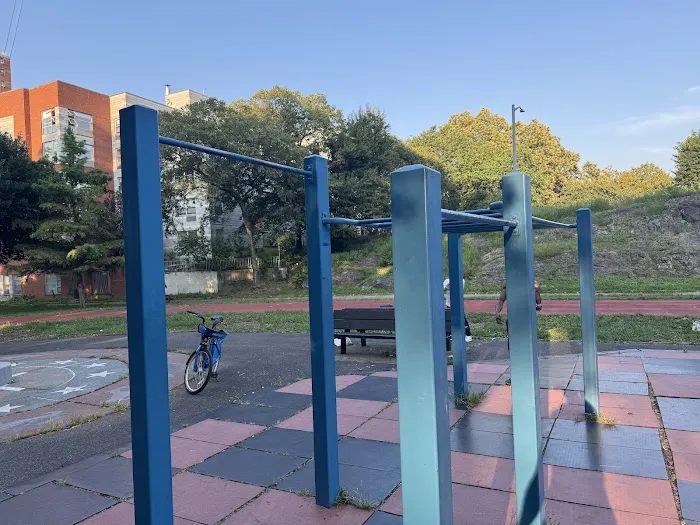 Saint Mary's Park Outdoor Fitness Equipment Picture 2