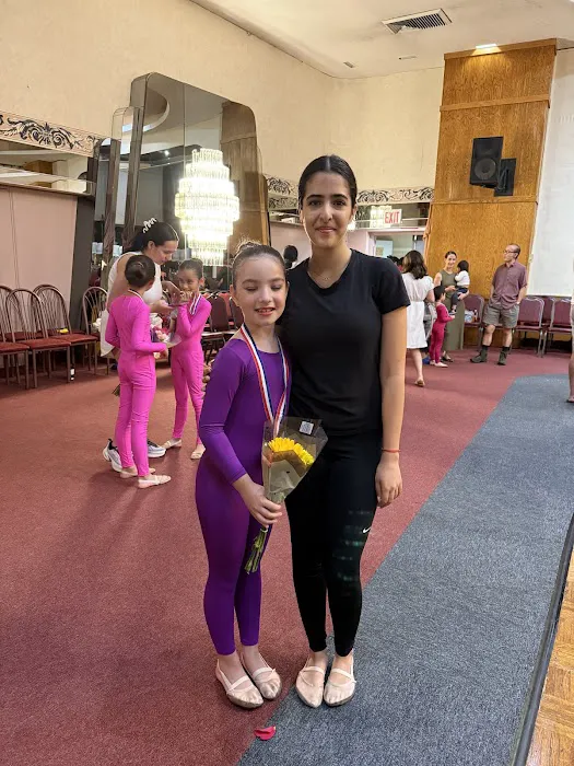 Forest Hills Rhythmic Gymnastics Dance Picture 6