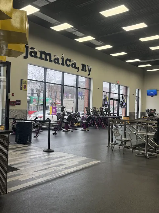 Planet Fitness Picture 5