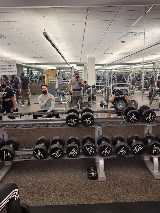LA Fitness Picture 8