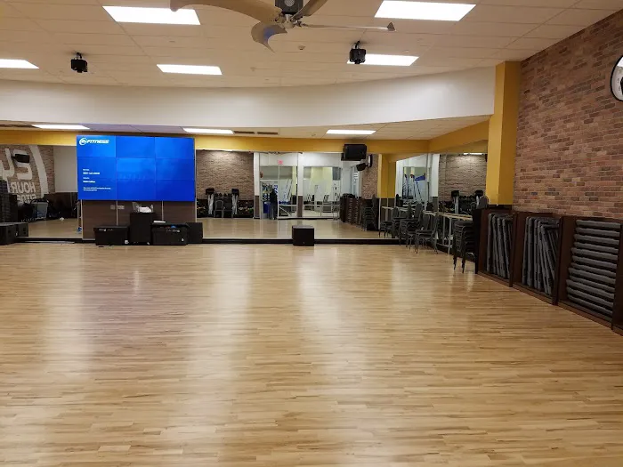 24 Hour Fitness Picture 5
