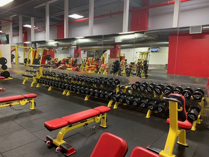 Retro Fitness Picture 4