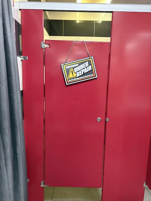 Retro Fitness Picture 6