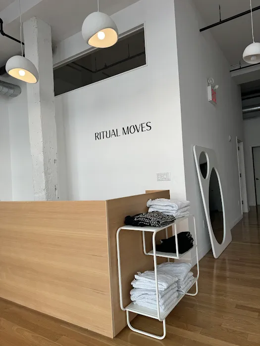 Ritual Moves Pilates (Dumbo) Picture 9