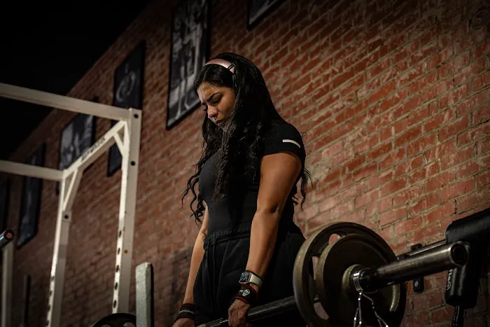 Colonial Iron Gym Picture 2
