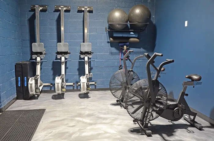 Colonial Iron Gym Picture 6