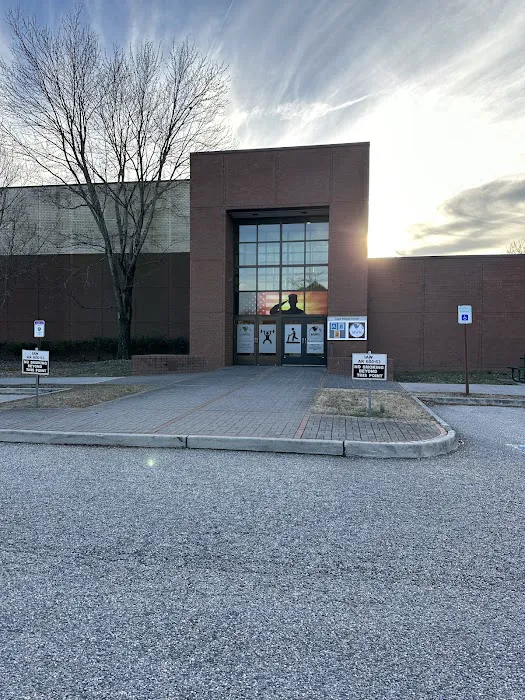 Clark Gym Picture 9