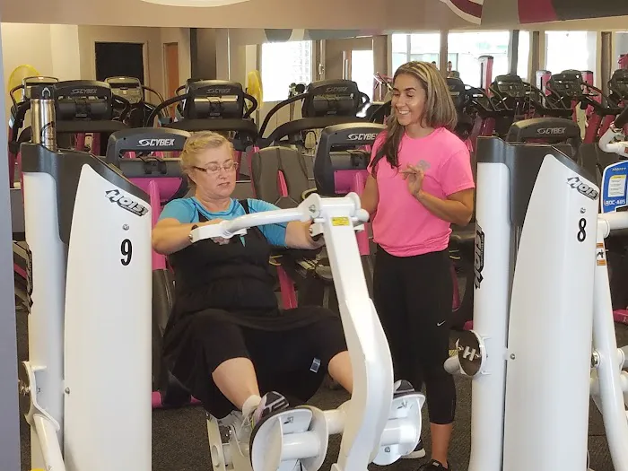 Ladies Super Fitness North Canton Picture 4