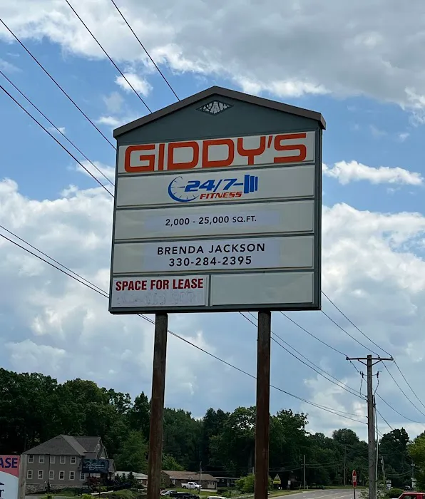 Giddy's 24/7 Fitness Picture 8