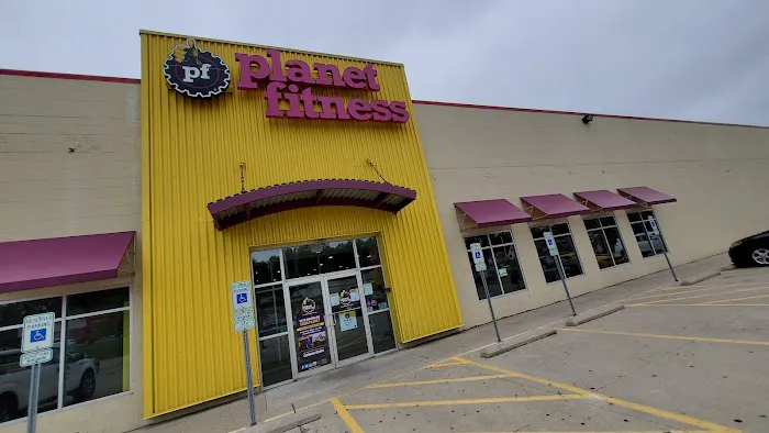 Planet Fitness Picture 2