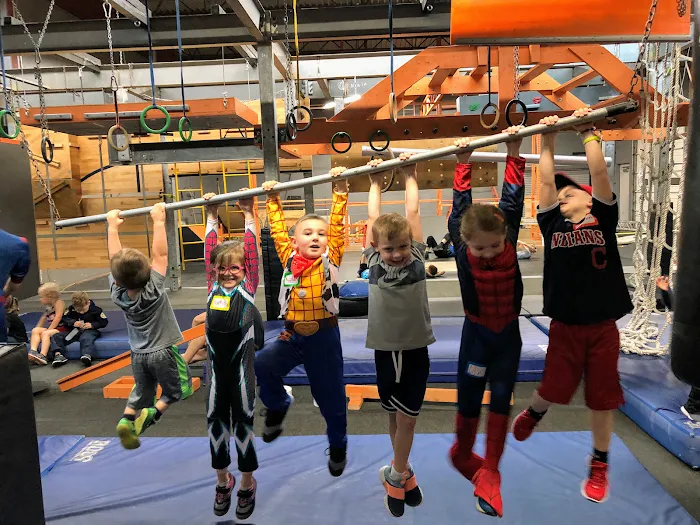 Ninja Hub - American Ninja Warrior Gym Picture 7