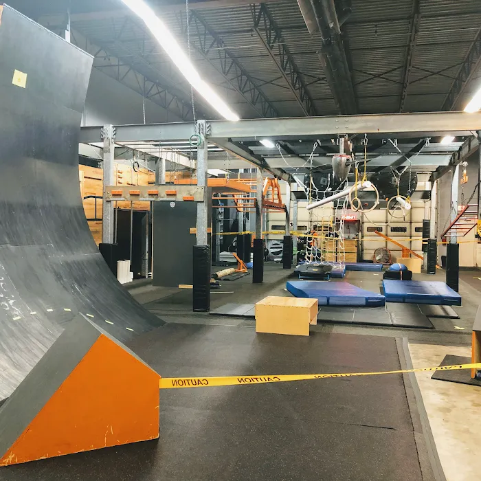 Ninja Hub - American Ninja Warrior Gym Picture 10