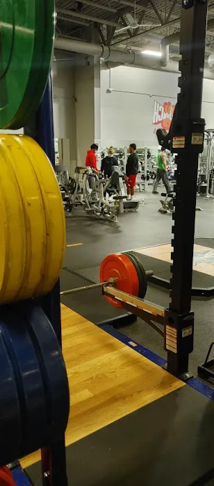 Crunch Fitness Picture 2