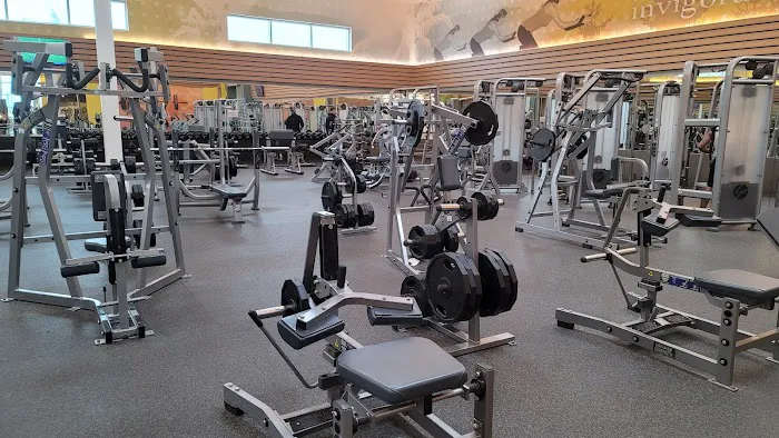 LA Fitness Picture 10