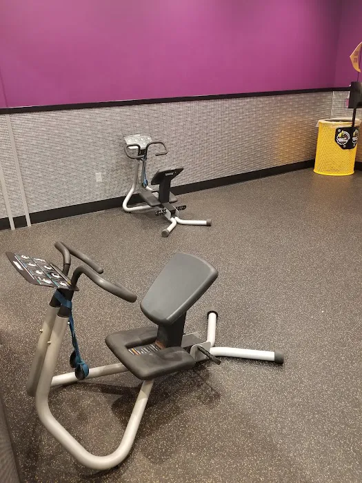 Planet Fitness Picture 10
